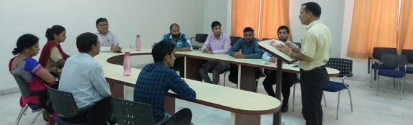 जैन विश्वभारती संस्थान के आचार्य कालू कन्या महाविद्यालय में  डाॅ. एस.पी. वर्मा की पुस्तक आधुनिक राजनीतिक सिद्धान्त की समीक्षा