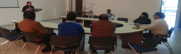 जैन विश्वभारती संस्थान (मान्य विश्ववि़द्यालय) में आचार्य महाप्रज्ञ की पुस्तक &lsquo;&lsquo;कैसी हो इक्कीसवीं शताब्दी&lsquo;&lsquo; पुस्तक समीक्षा