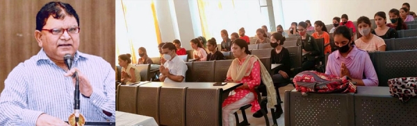 नवप्रवेशित विद्यार्थियों में साईबर जागरूकता पैदा करने के लिए एक सेमिनार का आयोजन