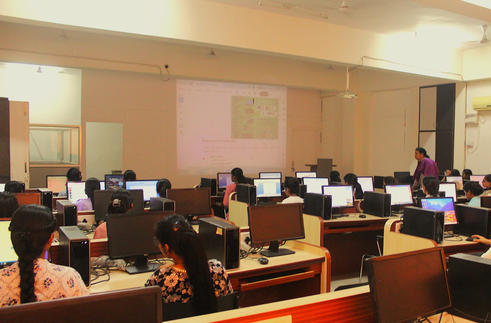 Computer Center — Practical Class