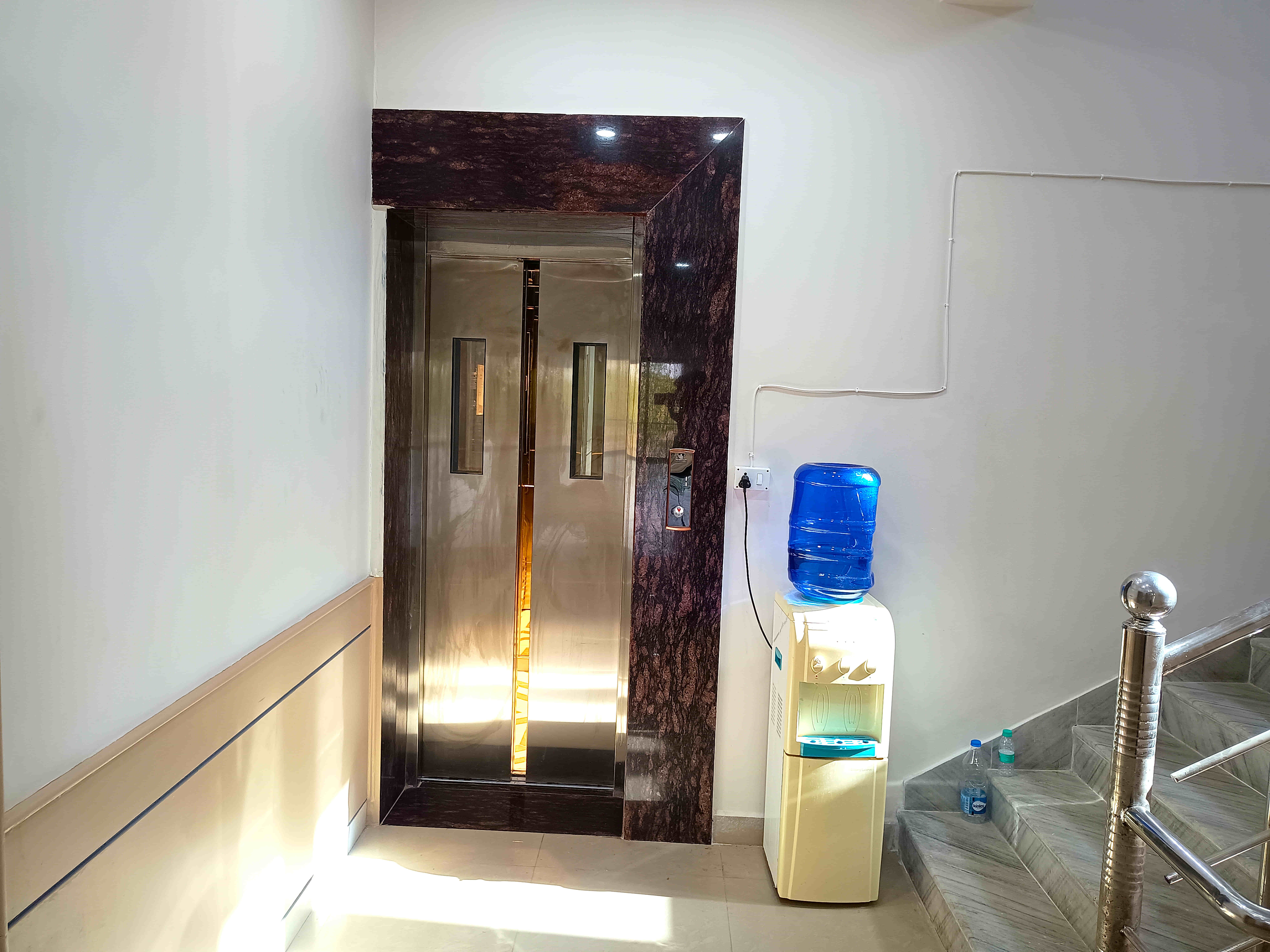 Guest House — Hall