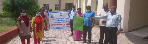 फिट इंडिया कार्यक्रम के तहत निकाली जागरूकता रैली